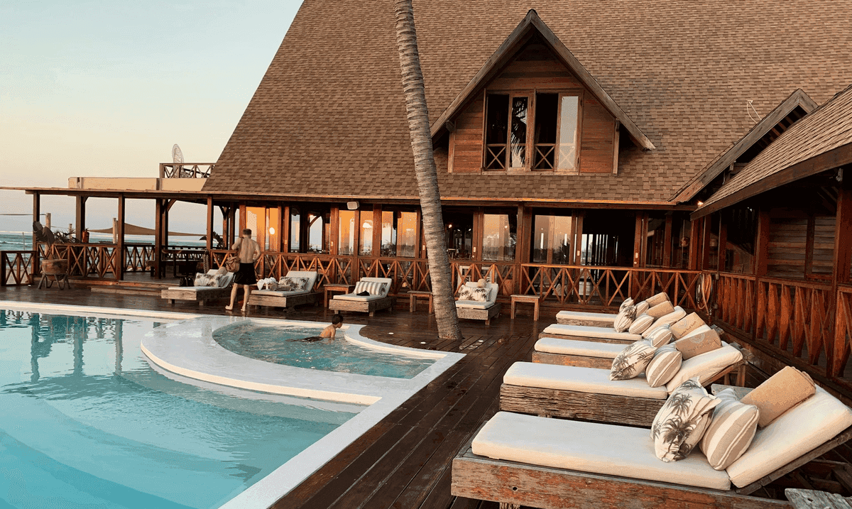 Luxury Lifestyle – fashion, art, design, high-end living tips image